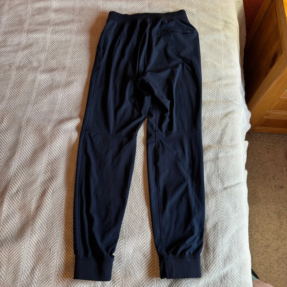 Lululemon Mens ABC Jogger Warpstreme Navy Blue Tapered Athletic Pants XS